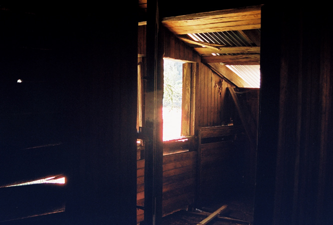 barnghost